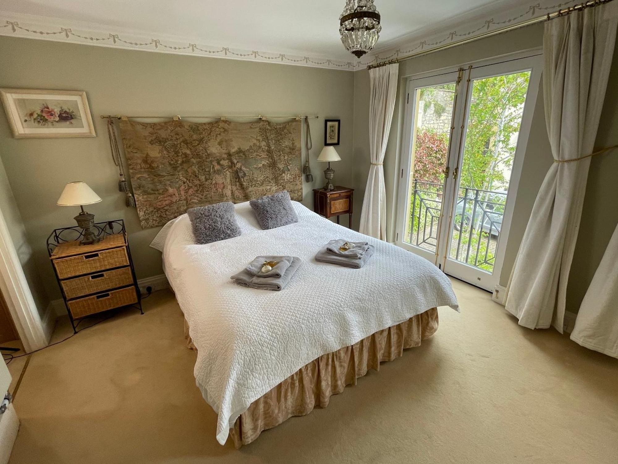 Circus Mews Townhouse:2 Beds:2 En-Suite Baths:Parking:City Centre:Quiet Area מראה חיצוני תמונה